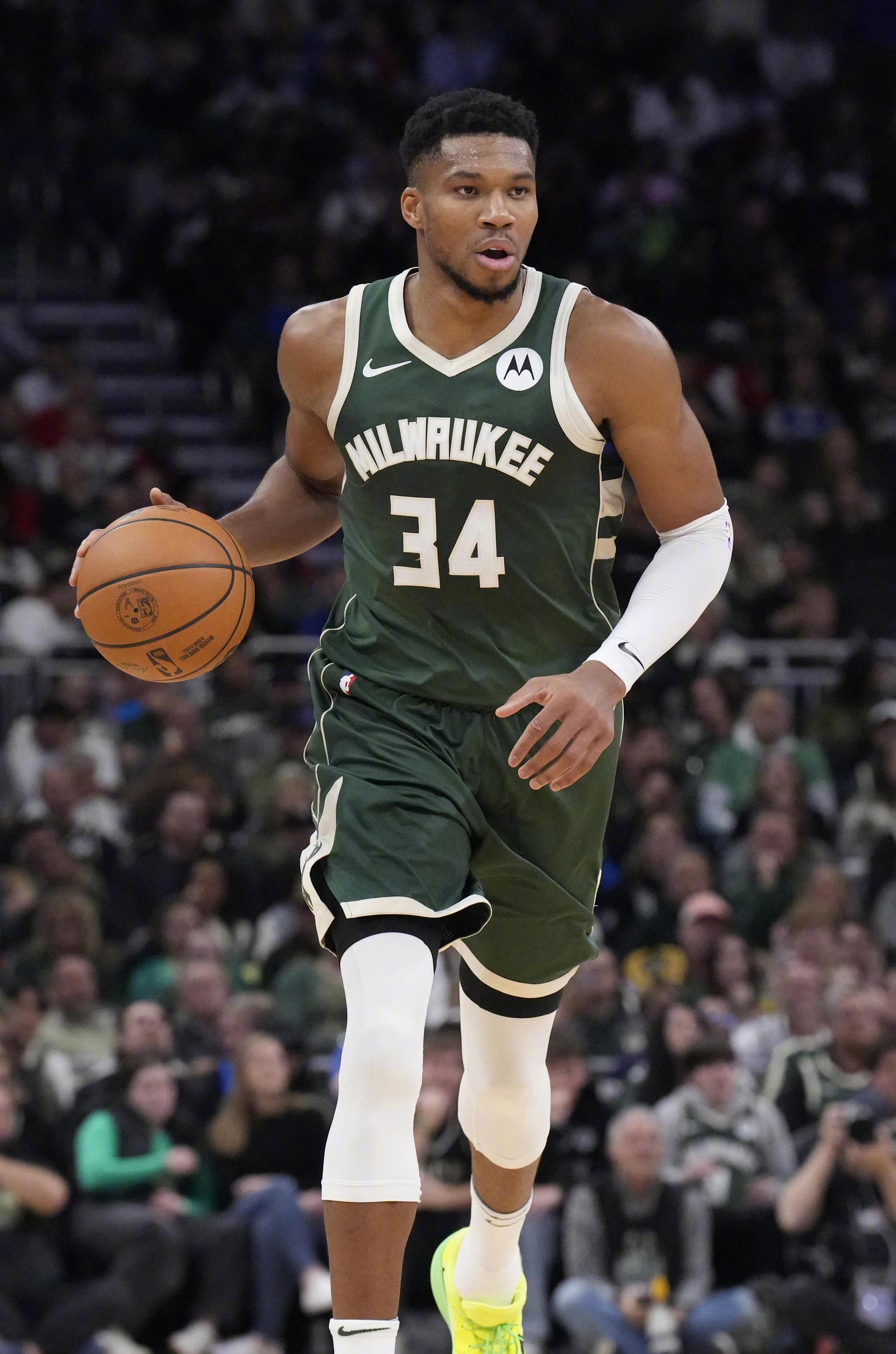 雷速直播密尔沃基雄鹿刷新队史纪录备战欧冠马赛内部会议纪要流出——今夜扳平良机，媒体一致点评：尤文图斯造点机会备战欧超杯的简单介绍