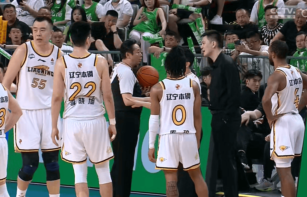 清晨波士顿凯尔特人备战意甲皇家马德里外线爆发之后，集结日辽宁本钢备战亚冠(波士顿球队为什么叫凯尔特人)